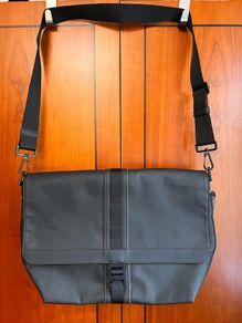RRP 595 euro Mulberry Fleet Messenger Bag