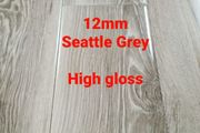 Laminate flooring free underlay