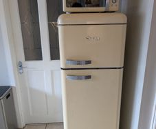 Retro fridge and microwave
