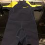 Boys wetsuit age 4 Image 8