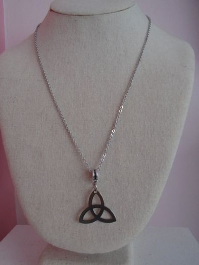 Celtic pendant,Celtic jewellery,Unisex jewellery,New,Gift.
