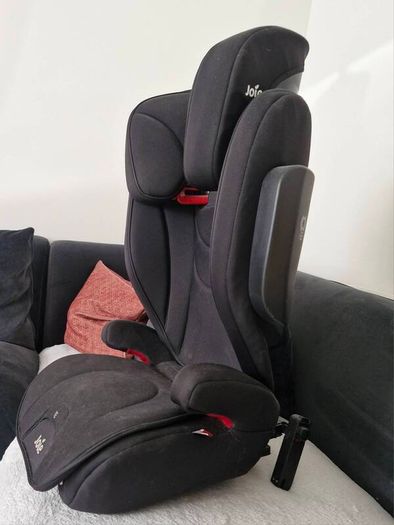 Joie traver car seat for 3 to 12 years