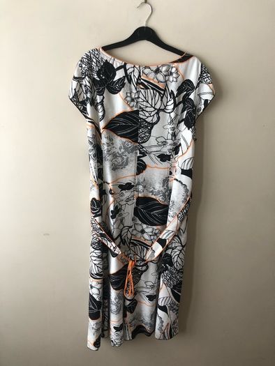 Dress (size 20)