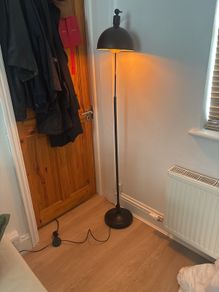Black Floor Lamp