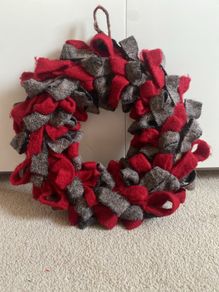 Felt Christmas Wreath