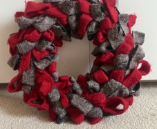 Felt Christmas Wreath