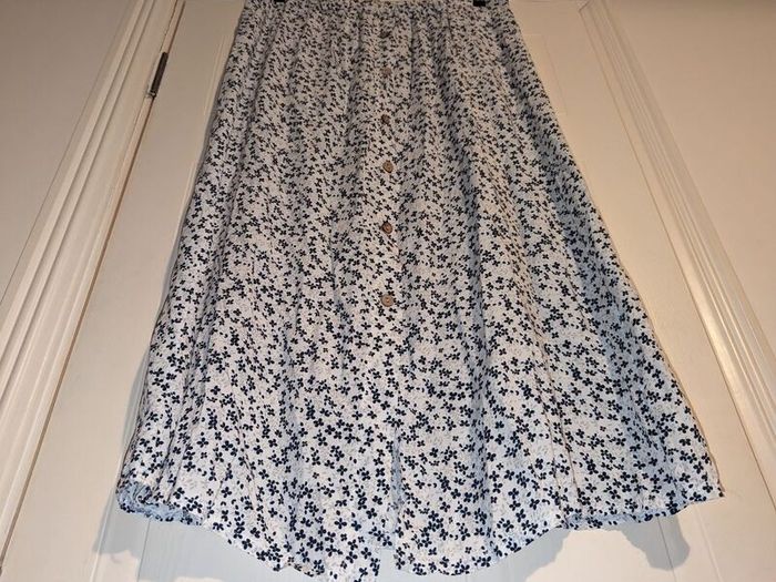 beautiful floral maxi skirt