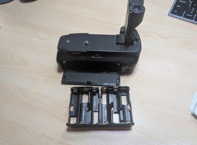 Canon camera grip - BG-1C