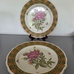 2 Decorative Plates Wong Lee