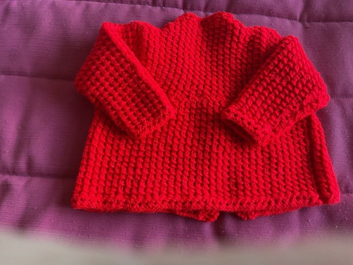 Baby Handknit baby cardigan