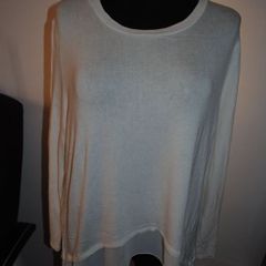 White long sleeve top size UK18/20 EU46/48 Postage included
