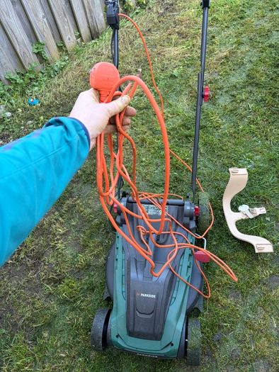 Electric Lawnmower
