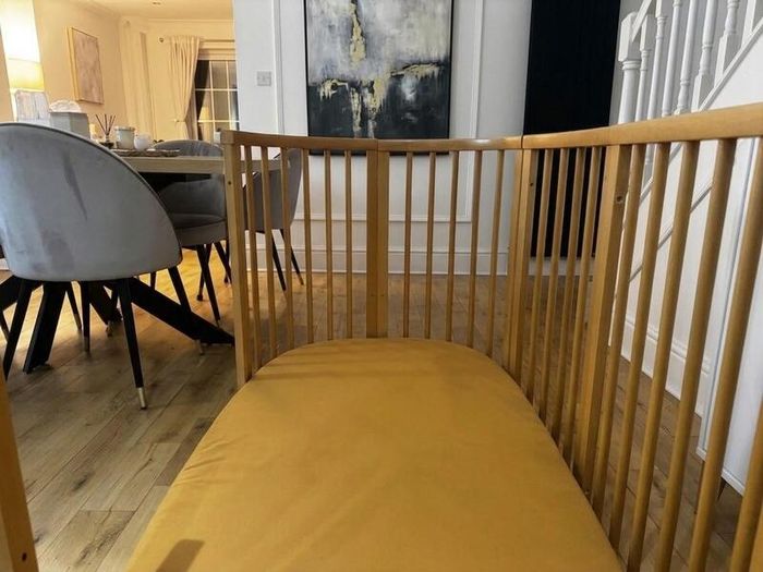 Stokke V2 Baby Cot with Mattress
