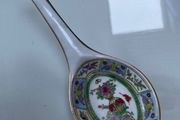 Jingdezhen  porcelain Chinese  famille Rose large 8.5 inch spoon rest