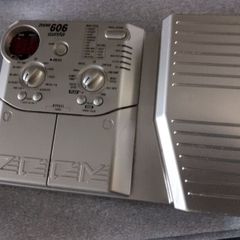 Zoom 606 multi effects processor for electric guitar