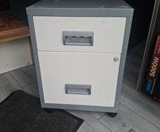 locker