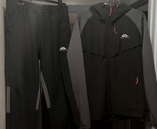 Trailberg Tracksuit