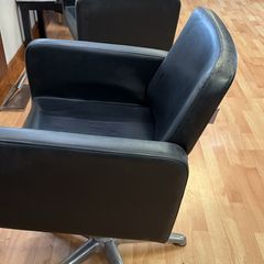 Hair salon chair