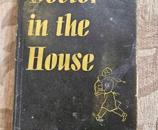 Doctor In The House.  By Richard Gordon First Edition 19th Impression 1954. Hardback With Dustjacket In Good Condition.  See Photos For Same.