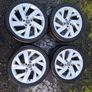 18" Genuine Vw Alloys with tyres Image 5
