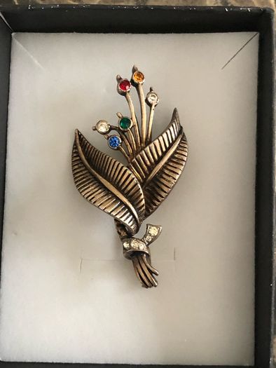 brooch