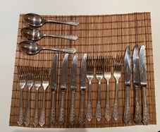 Vintage Newbridge Silverware 18-Piece EPNS Cutlery Set - Celtic Pattern