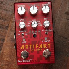 Source Audio Artifakts Lo-fi Elements Pedal