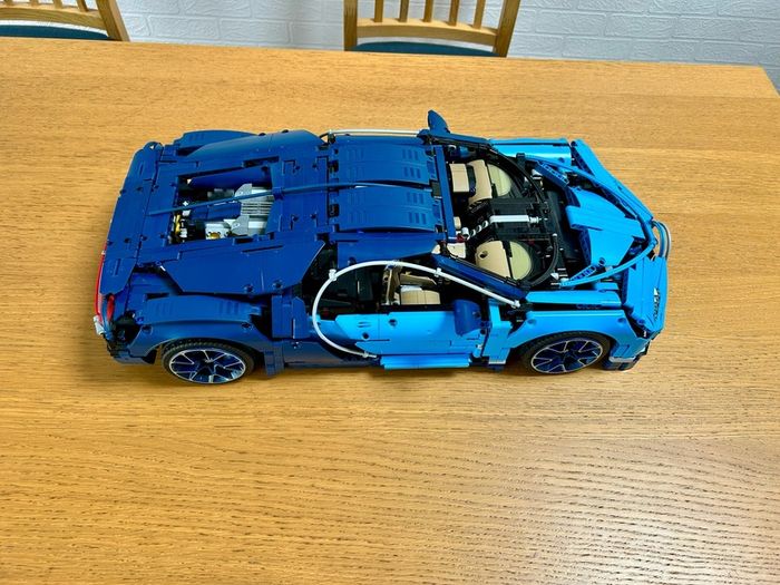 Lego Technic Bugatti Chiron 24083