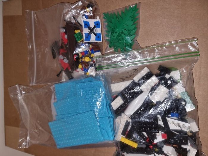 Lego 10320  Eldorado Fortress