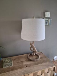Table lamp