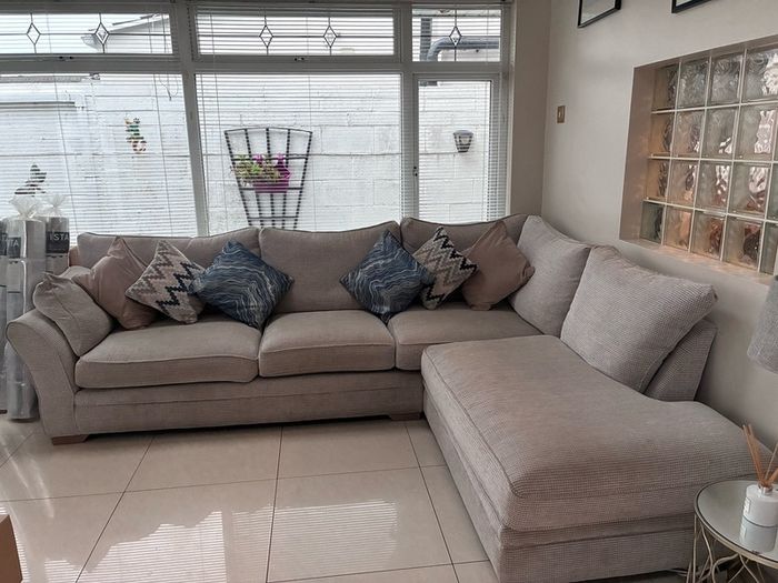 grey corner suite