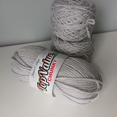 Yarn: James Brett Chunky 260g