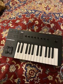 Midi Controller Komplete Kontrol A25