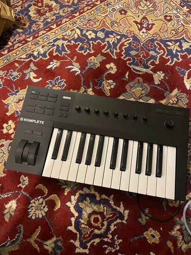 Midi Controller Komplete Kontrol A25