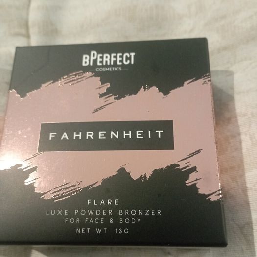 New B perfect bronzer