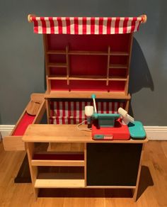 Wooden children's mini-market/shop with chalkboard including accessories