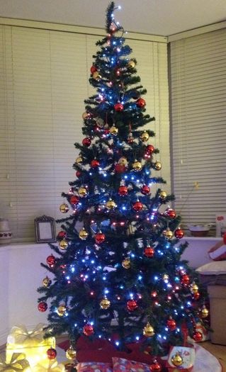 Christmas tree 7 foot