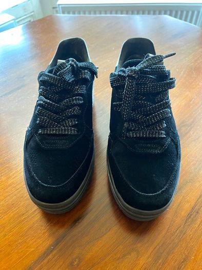 Fab TAMARIS Black Suede FlatForm trainers SIZE 39