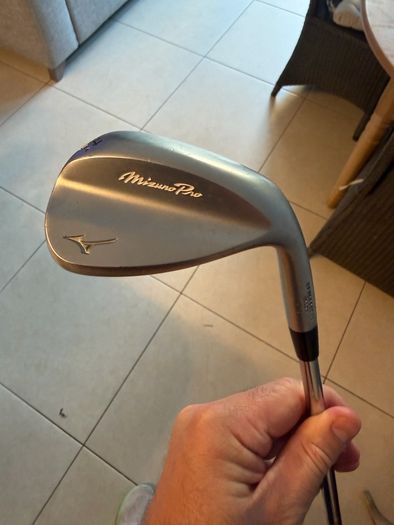 Ping 2 hybrid  and Mizuno wedge 54 degree 1.5 inch longer
