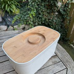 Joseph Joseph Bread Bin with Removable Bamboo Chopping Board Lid-White, 6 L