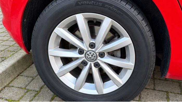 16" alloy wheels
