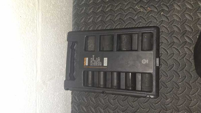 Halfords Advanced 9-piece 1/2-inch drive deep impact socket set