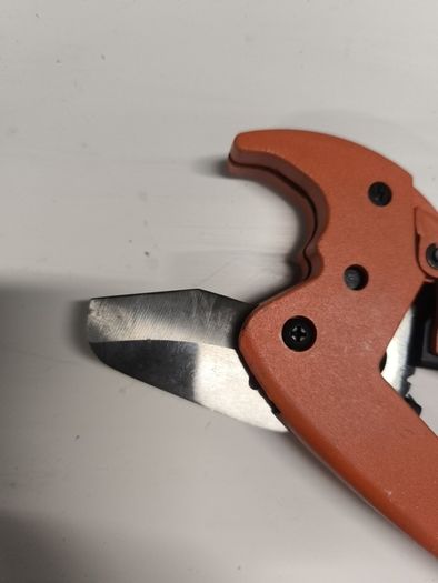 Qualpex/pipe cutter