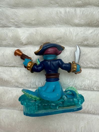 Skylanders Swap Force Figure Wash Buckler Used Please look at the pictures