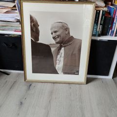 For sale is a rare, authentic vintage photograph capturing a historic moment from Pope John Paul 2 landmark papal visit to Ireland.