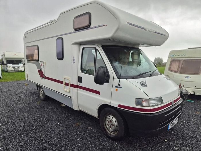 Camper