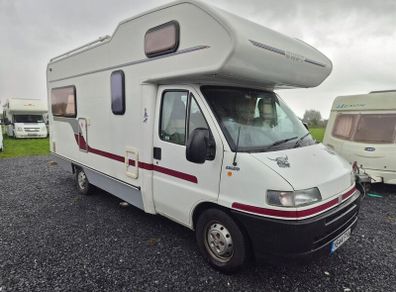 Camper