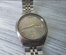 Vintage Automatic Seiko 5
