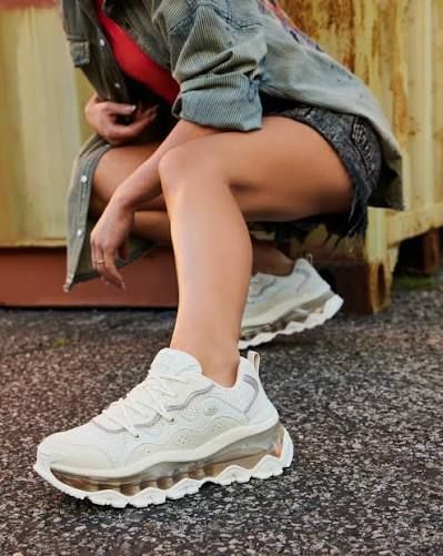 Skechers trainers Shoes size EU 37 ( Good condition)