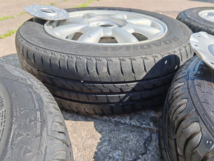 mini one 4 aluminum wheels with tires